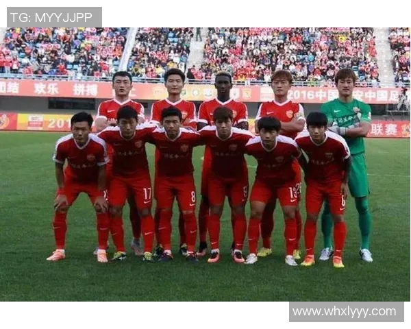 西安网球队在邀请赛中以77分稳居积分榜首位展现强劲实力